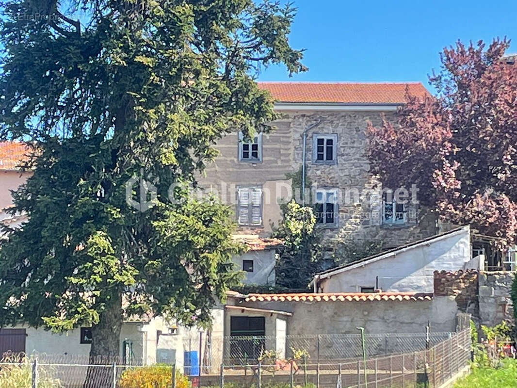 Maison à COTTANCE