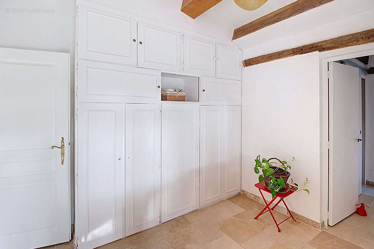 Maison à LORGUES