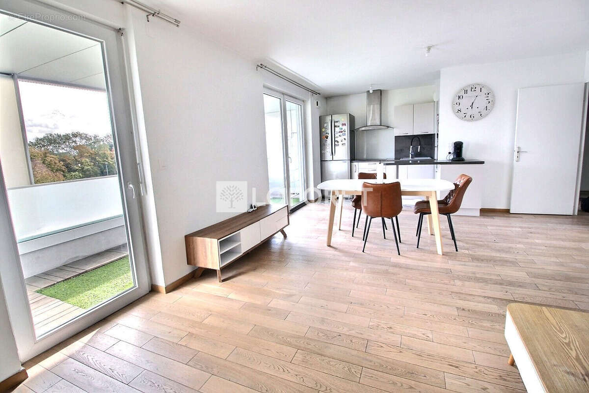 Appartement à GENNEVILLIERS