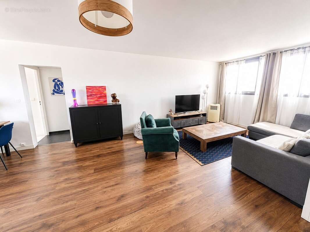 Appartement 85 m² à Carrieres-Sur-Seine  - photo 3