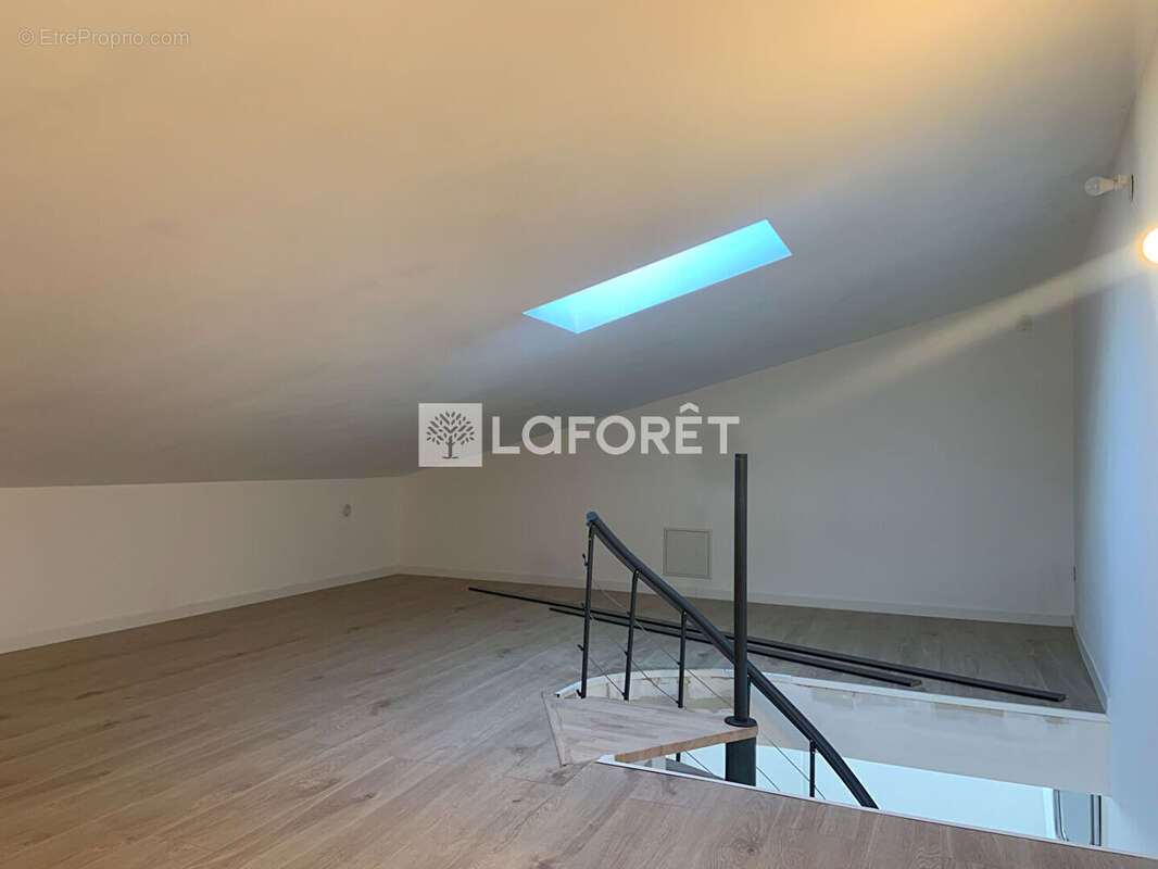 Maison à LA FARE-LES-OLIVIERS