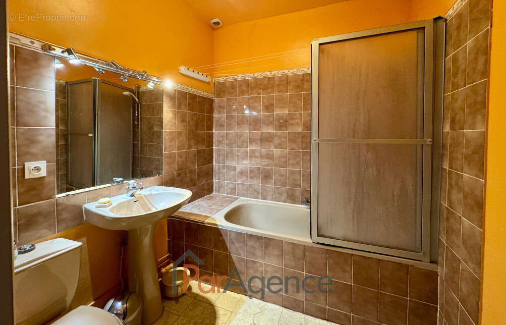 Maison à CHAILLEVETTE