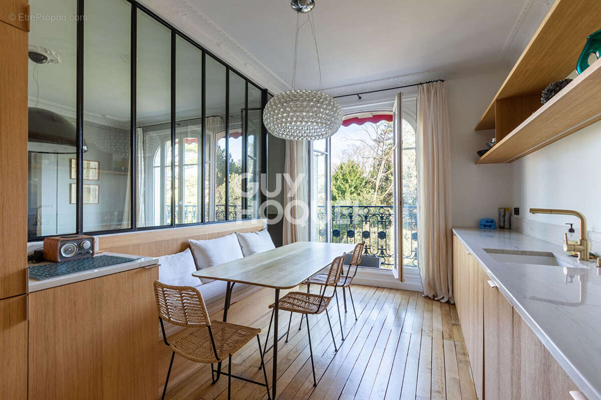 Appartement à PARIS-5E