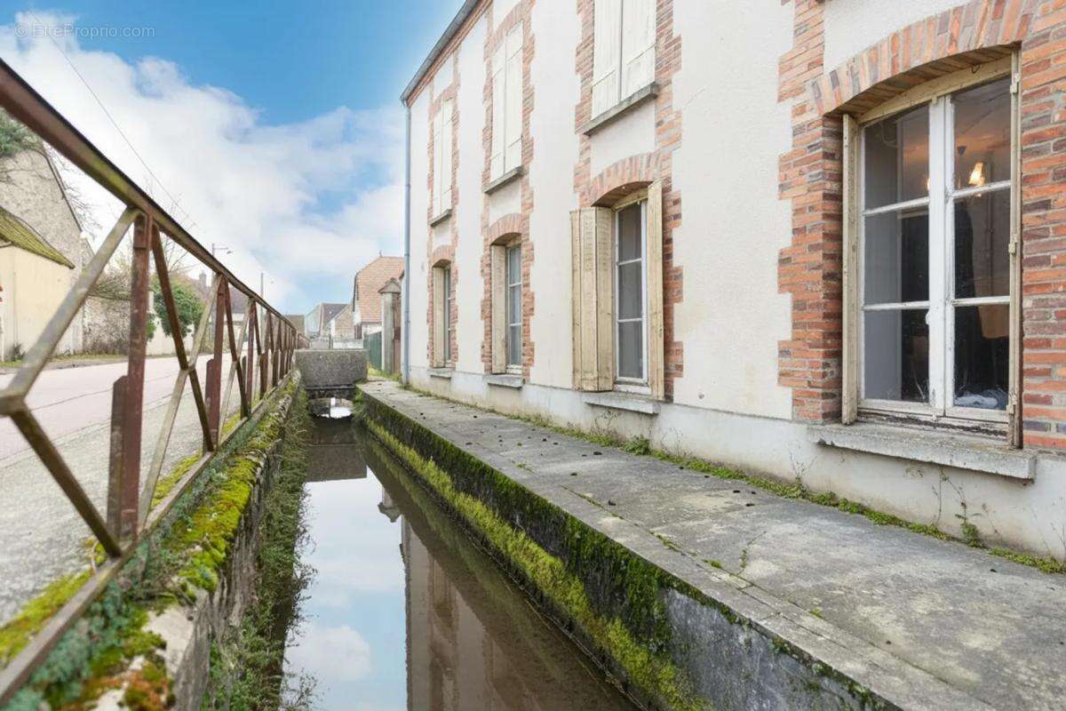 Maison à VILLENAUXE-LA-GRANDE