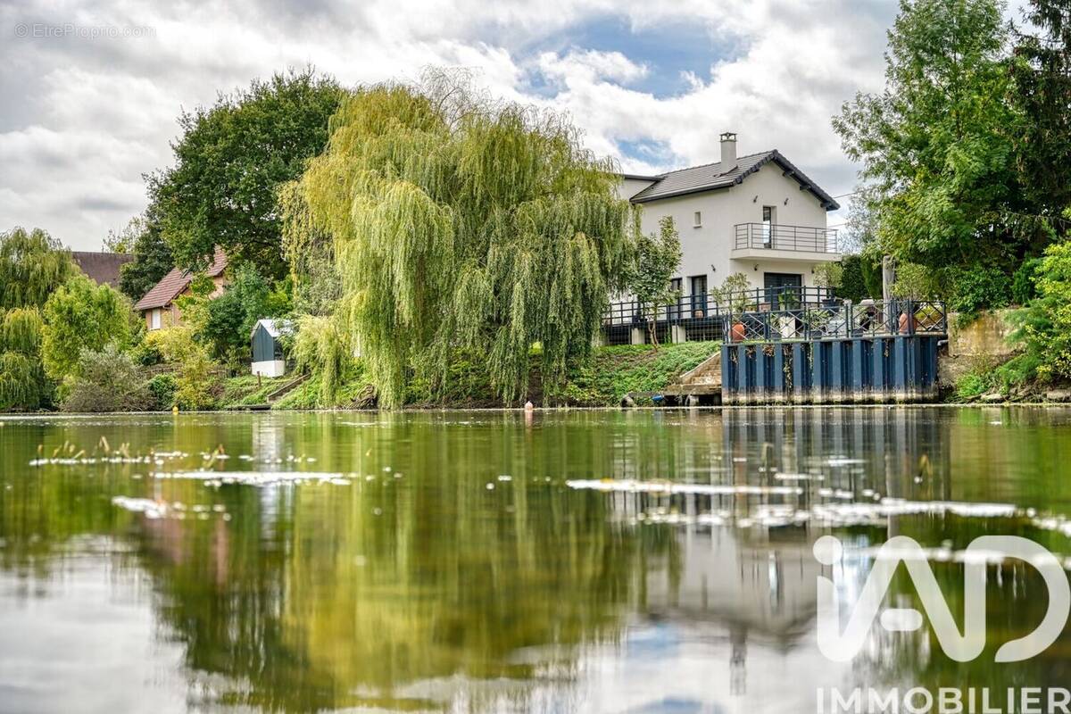Photo 1 - Maison à VAUX-SUR-SEINE