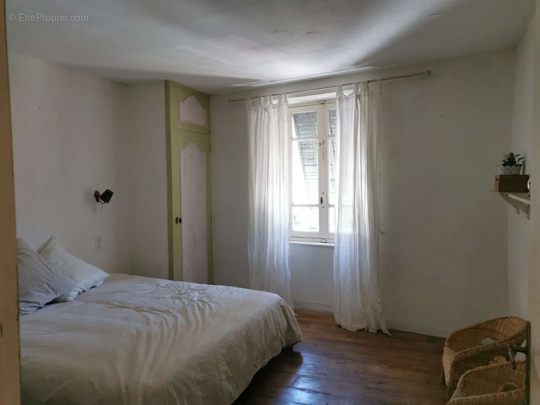 Maison à SAINT-PONS-DE-THOMIERES