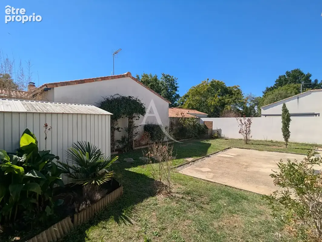 Maison récente de 95 m² à vendre à Challans avec garage et terrain - photo 6