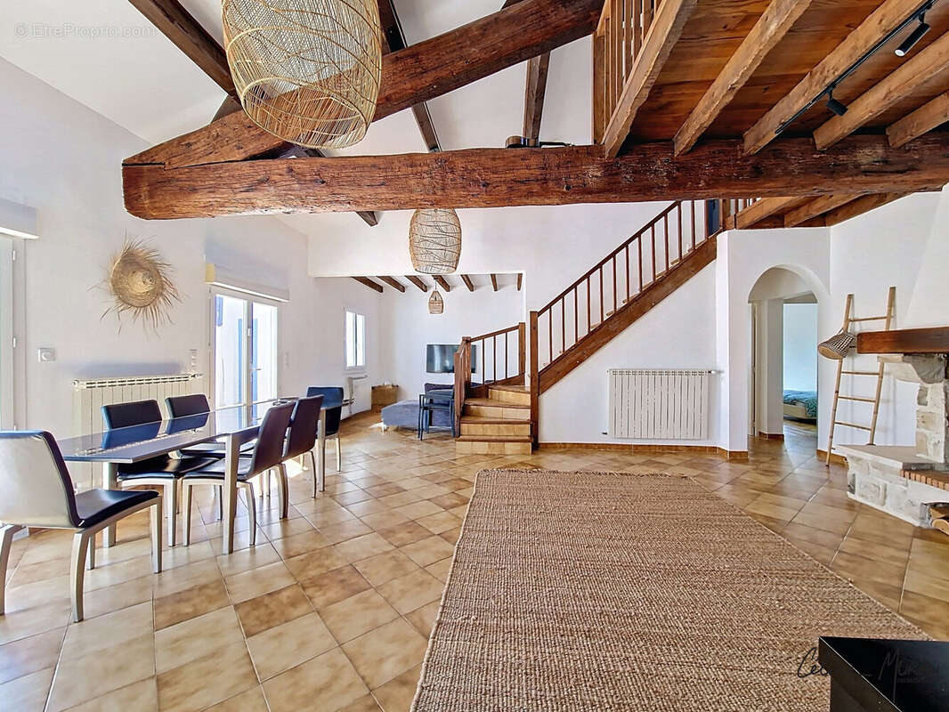 Maison à SAUVIAN