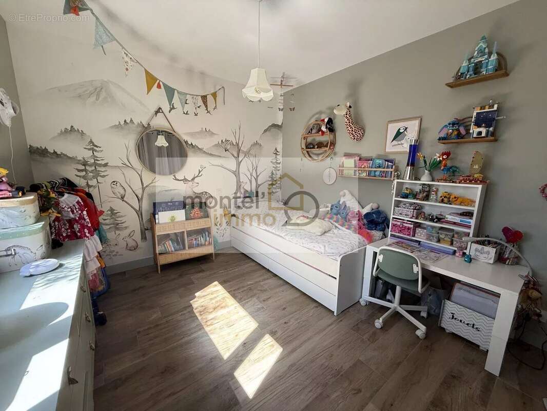 Maison à MONTELIMAR