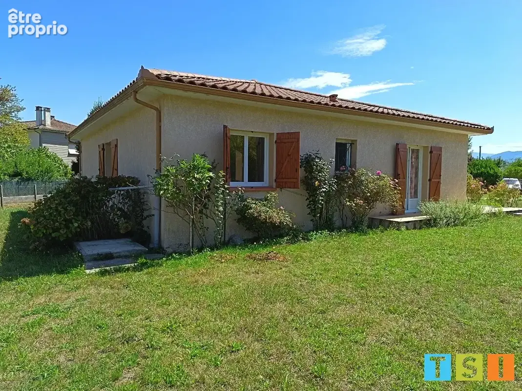 MONTREJEAU: villa de plain-pied sur un terrain de 18828 m². - photo 13