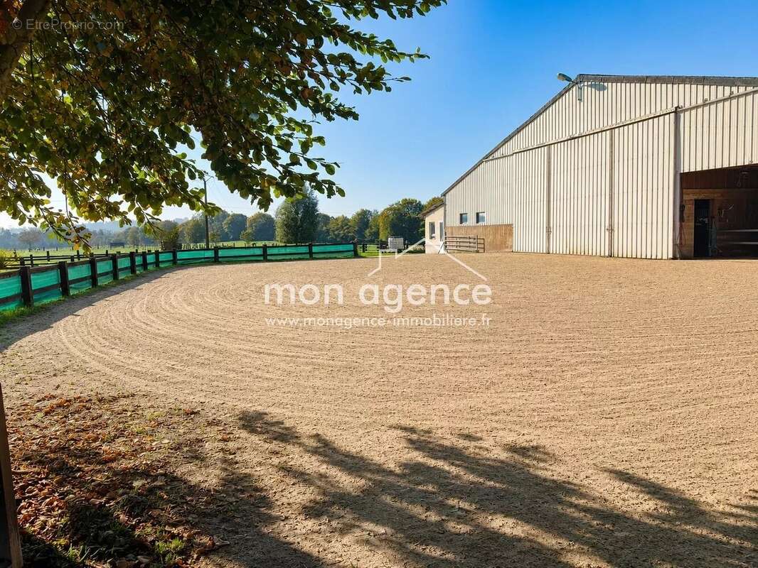 Haras d'exception de 12 hectares aux portes du Pays de Bray - photo 3