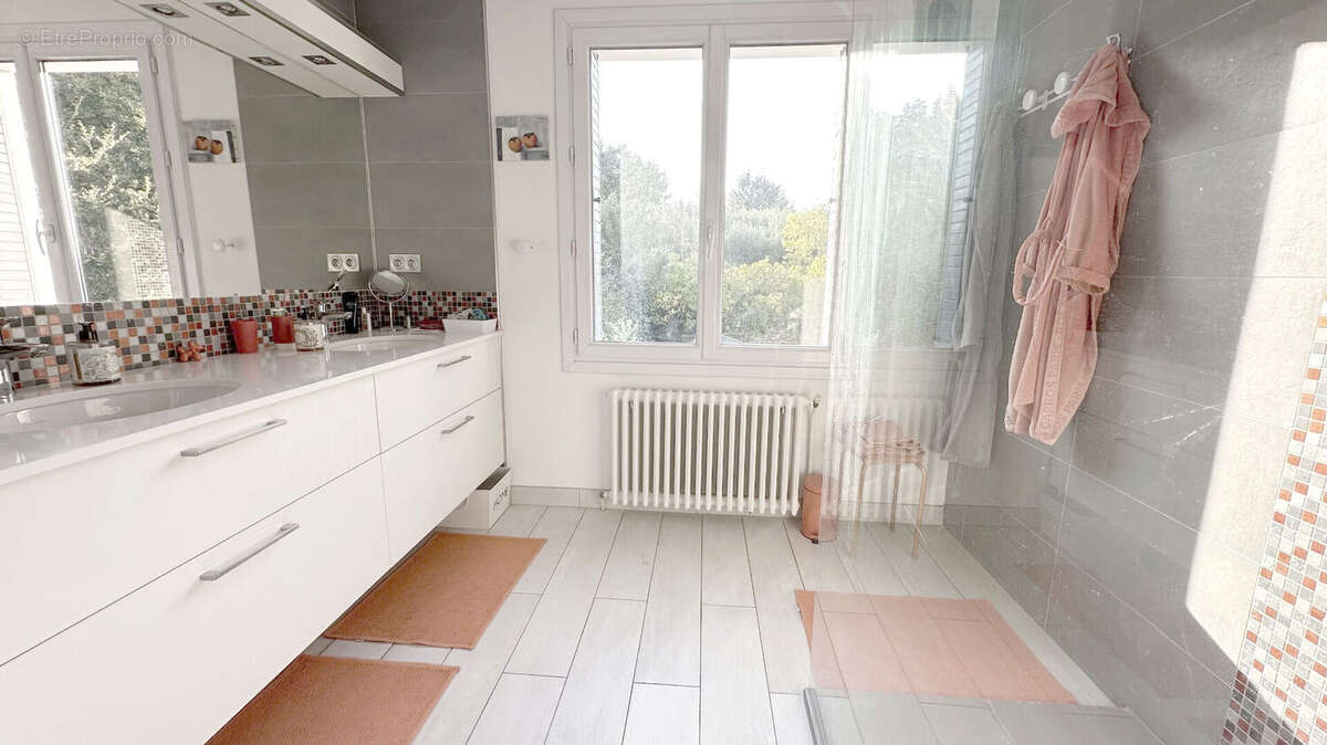 Maison à AIX-EN-PROVENCE