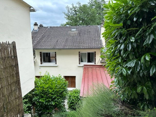 Appartement à BURES-SUR-YVETTE