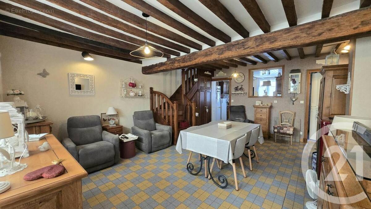 Maison à PONT-SAINTE-MAXENCE