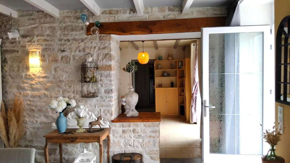 INTERIEUR - Maison à COULGENS