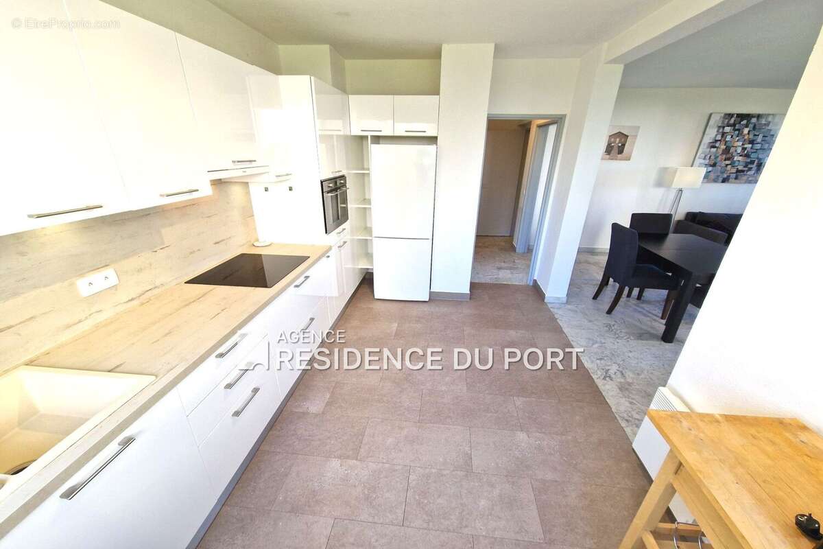 Appartement à MANDELIEU-LA-NAPOULE