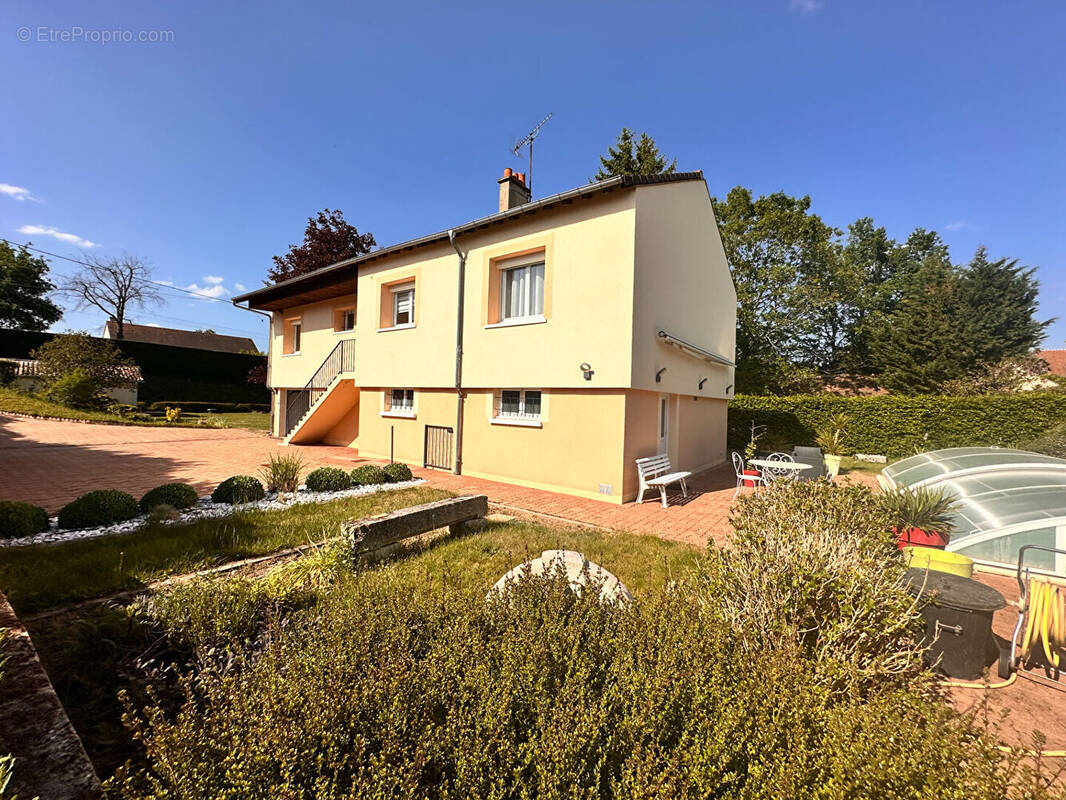 Maison à AUBIGNY-SUR-NERE