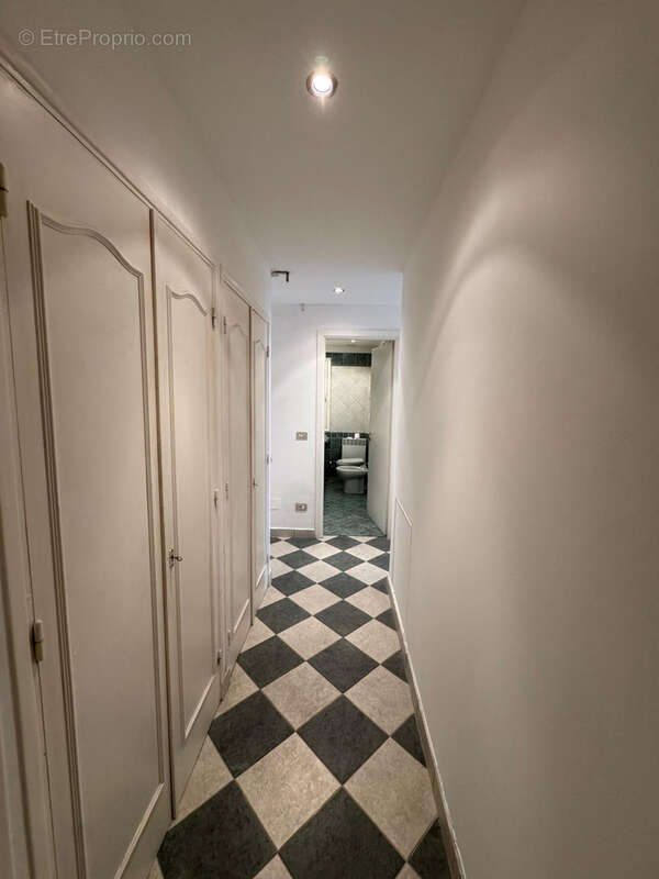 Appartement à ROQUEBRUNE-CAP-MARTIN