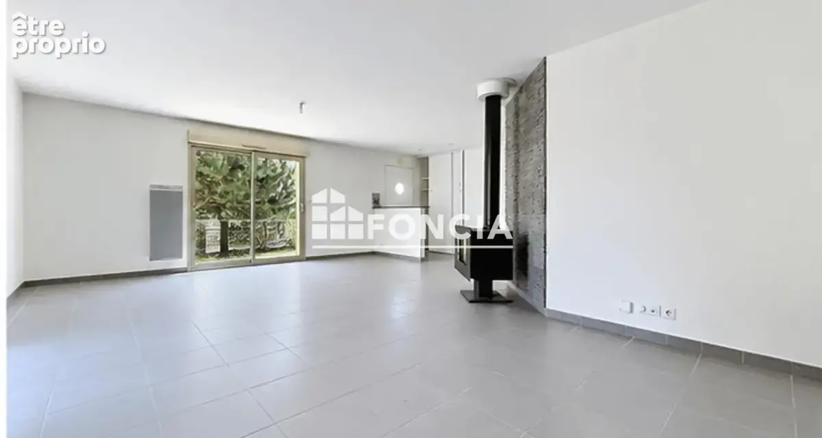 Photo Maison à Saint-Just-Le-Martel au prix de 229 900€