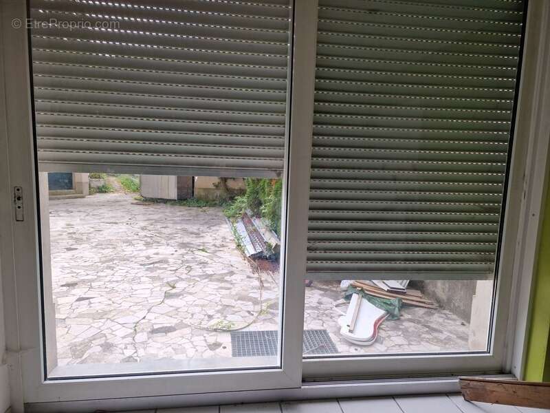 Appartement à CHARMES