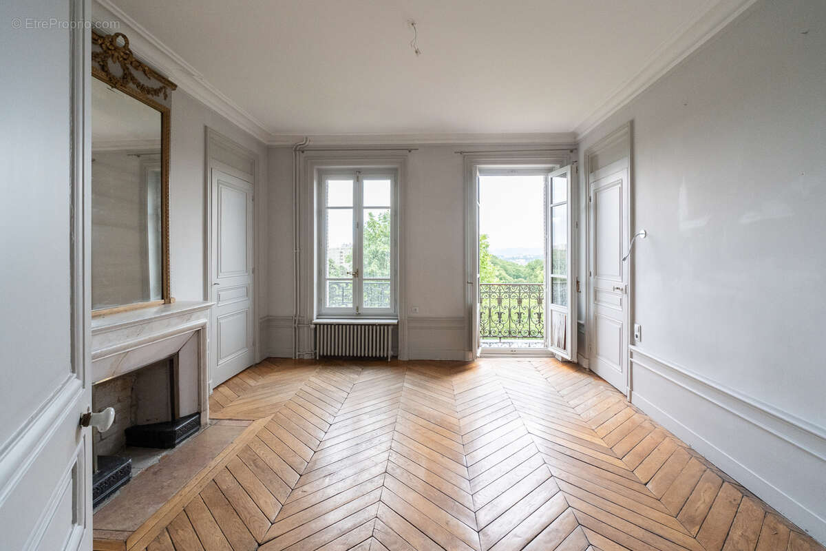 Maison à CALUIRE-ET-CUIRE