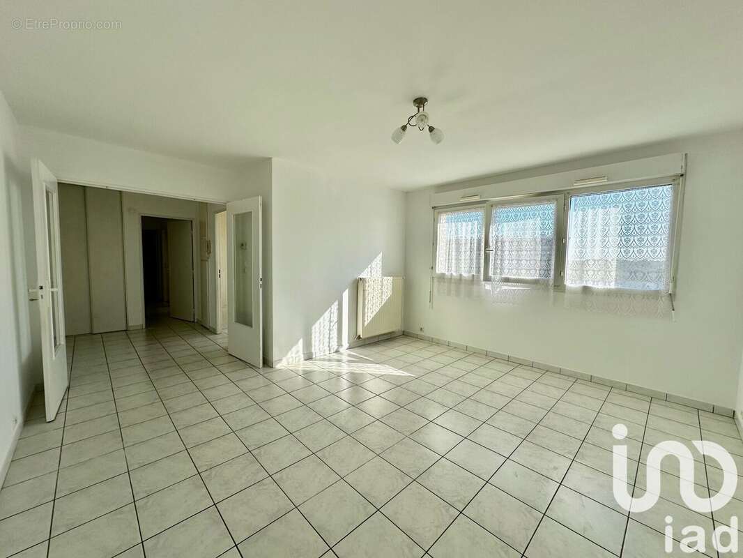 Photo 2 - Appartement à TROYES