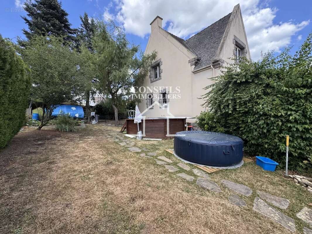 Saint julien du sault - photo 18