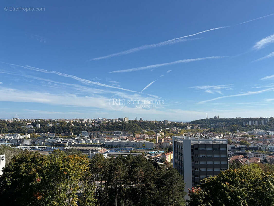 Appartement à LYON-9E