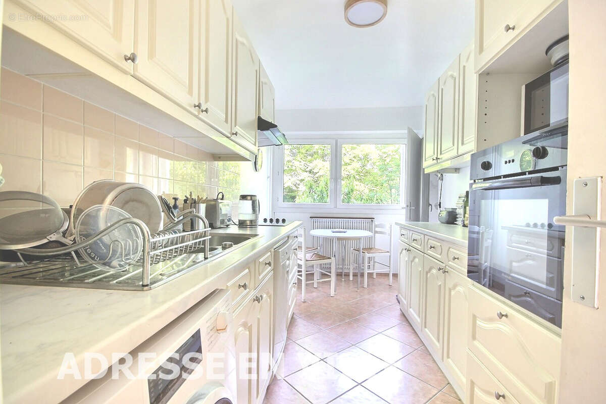 Appartement à LEVALLOIS-PERRET