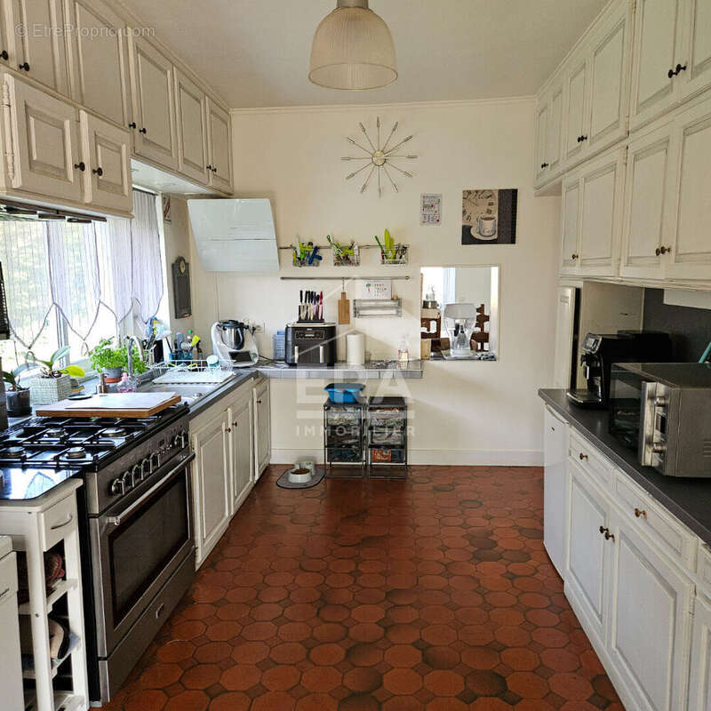 Maison 235m² à émancé - photo 10
