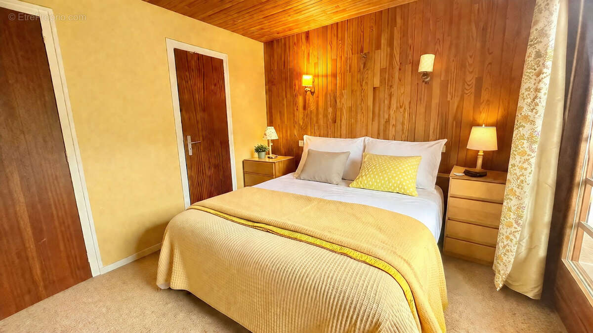 Penthouse à rénover avec garage et cheminée - photo 3