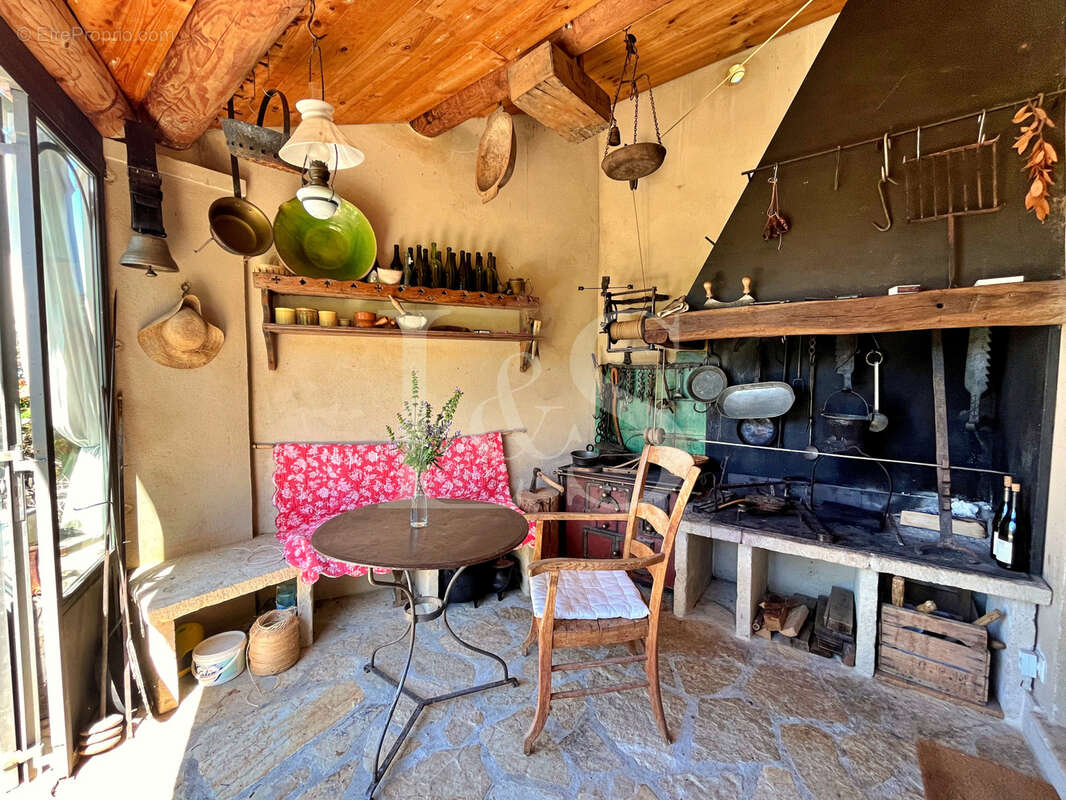 Maison à VAISON-LA-ROMAINE