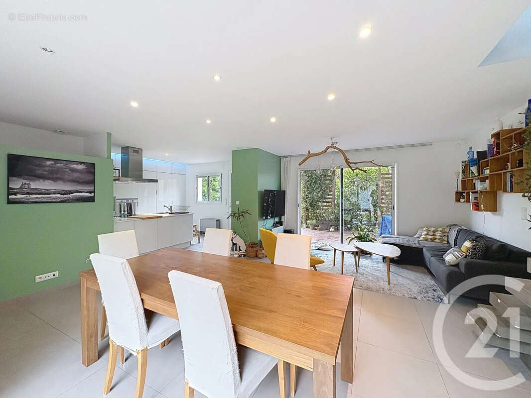 Maison à CHAMPIGNY-SUR-MARNE