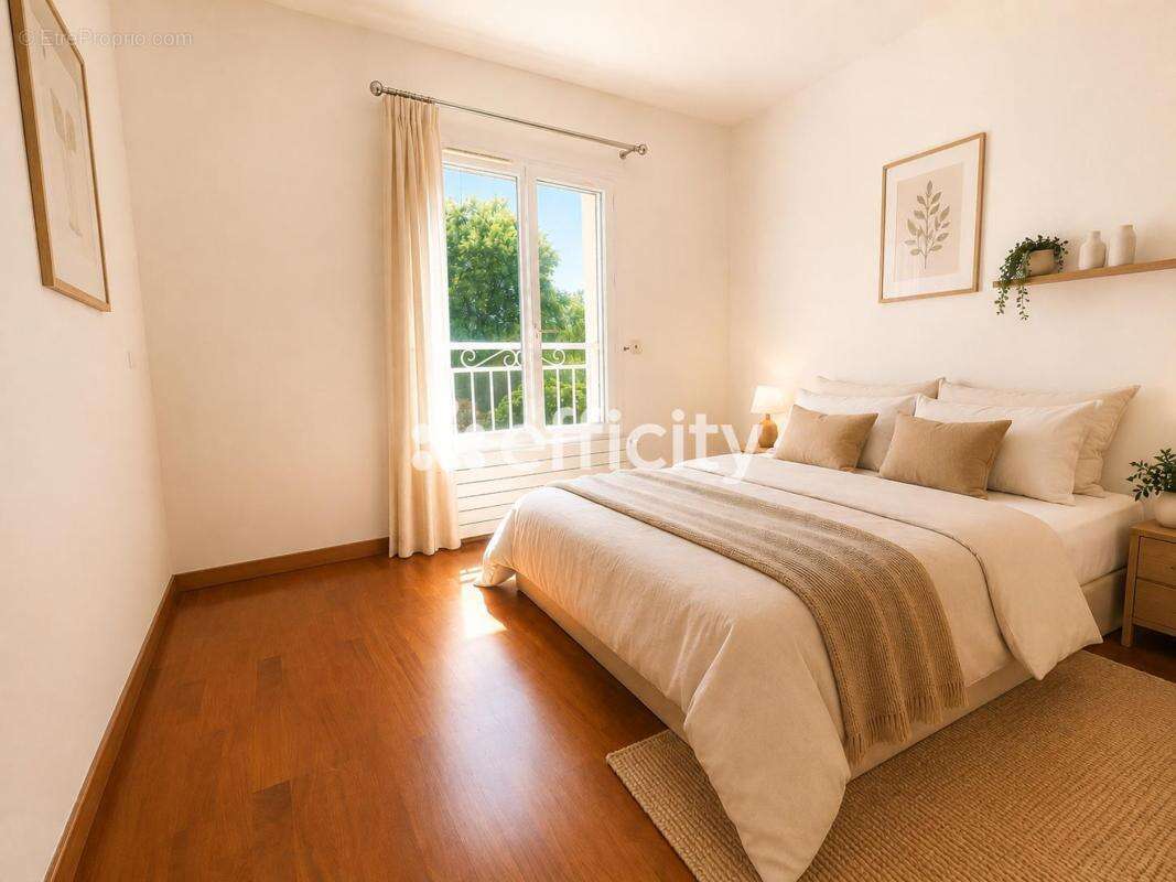 Maison 155 m² à Merignac  - photo 12