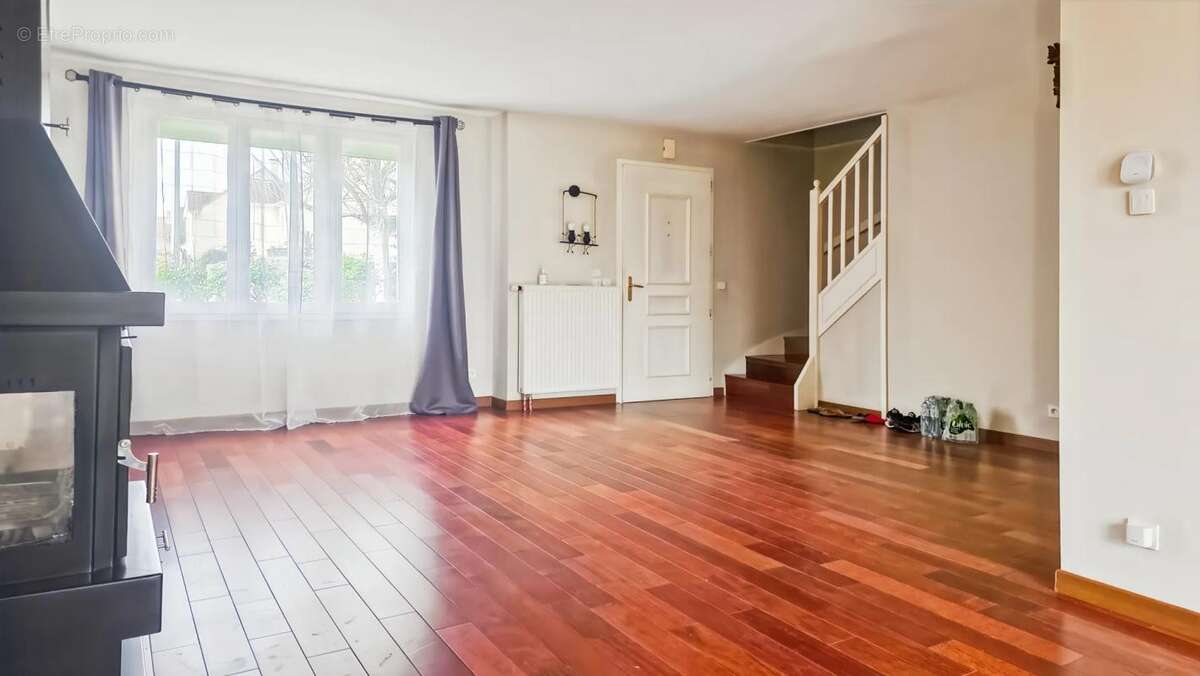 Maison à LONGPONT-SUR-ORGE