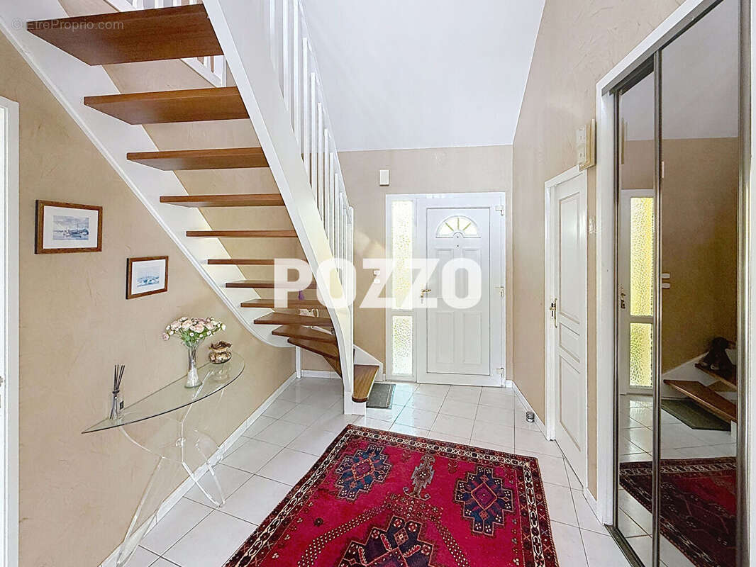 Maison à SAINT-PLANCHERS