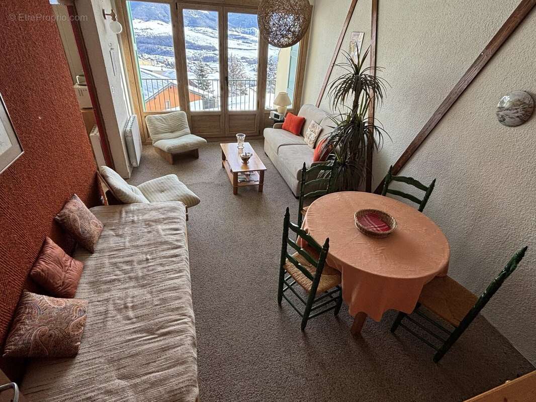 Appartement à FONT-ROMEU-ODEILLO-VIA