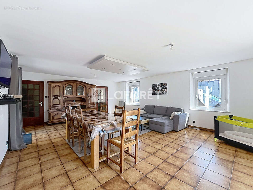 Maison de 195 m² avec 4 chambres - photo 7