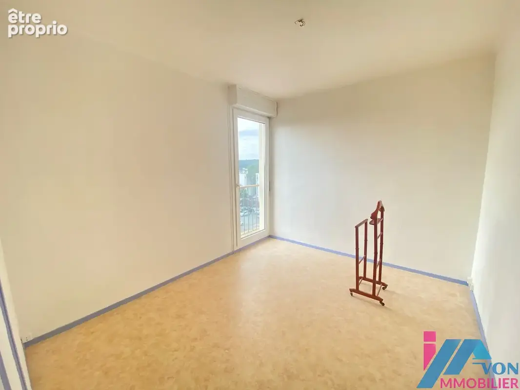 À vendre 125 000 € -  3 pièces 58,59 m2  - dernier étage -  balcon vue dégagée-  parking -   cave -   -  avon - photo 8