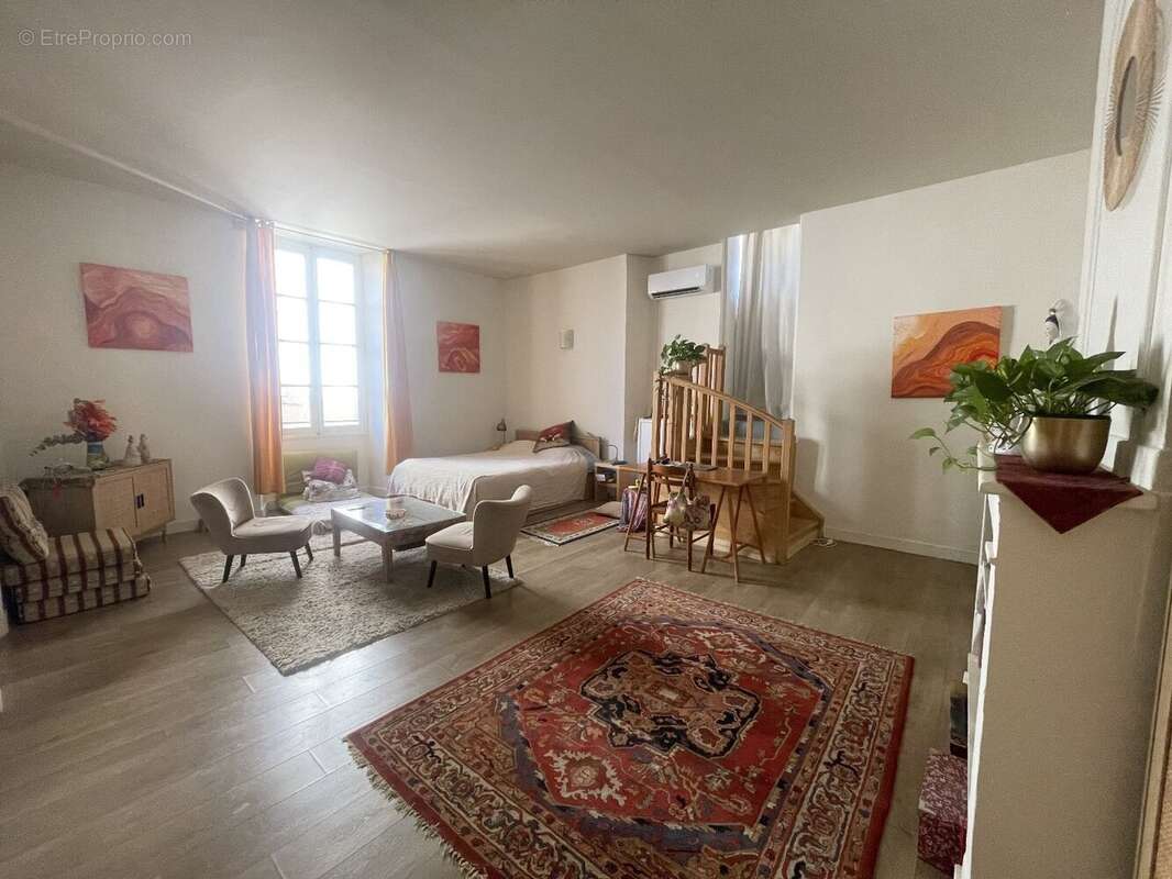 Appartement à PEZENAS