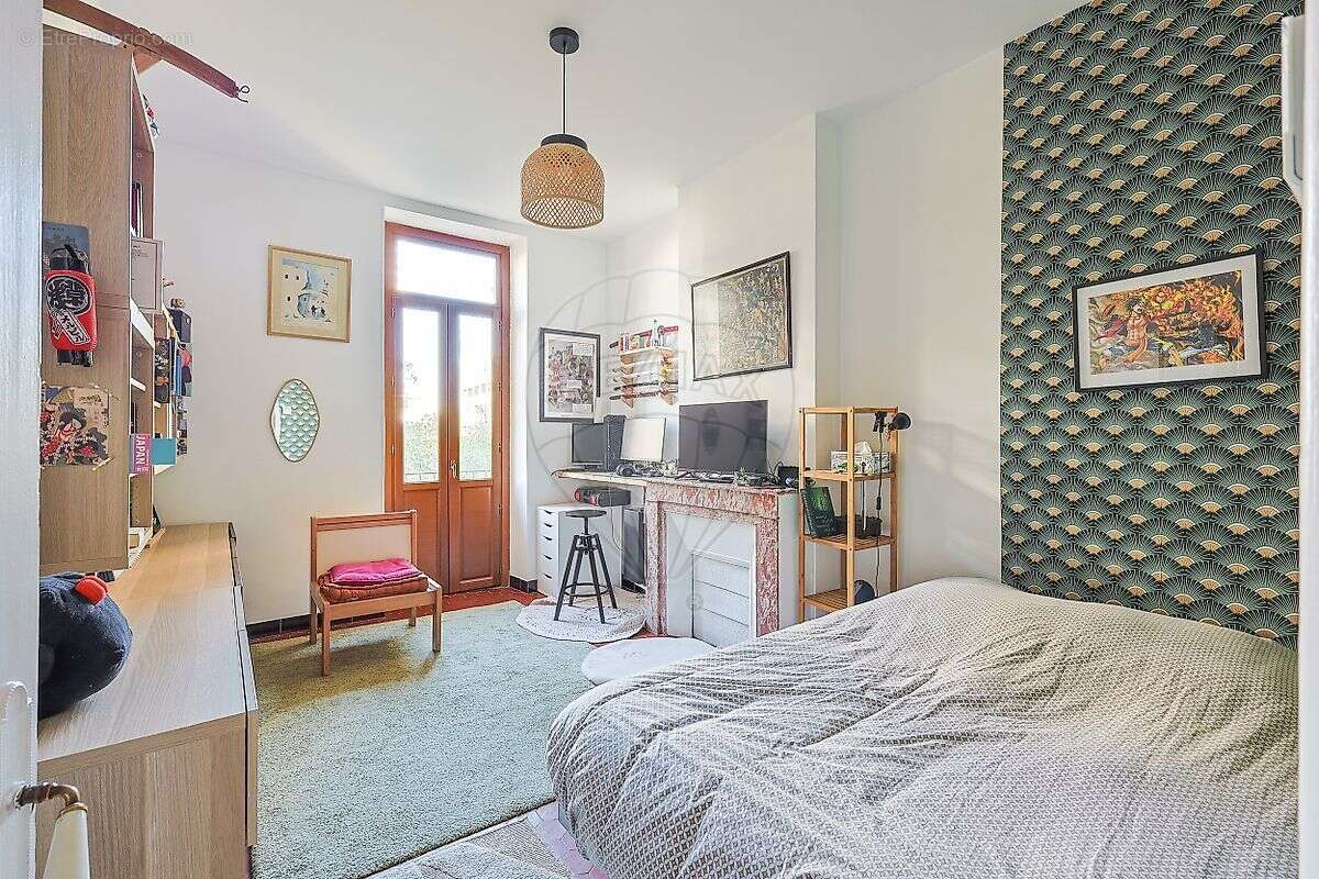 Appartement à MARSEILLE-7E