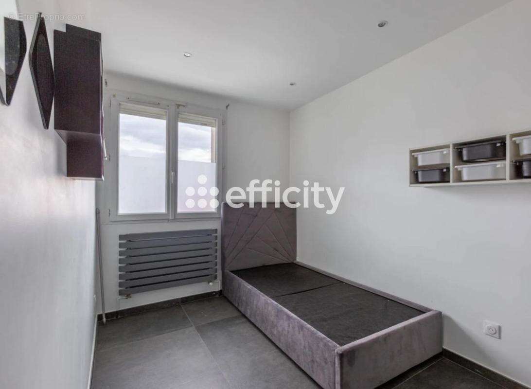 Maison à VAULX-EN-VELIN