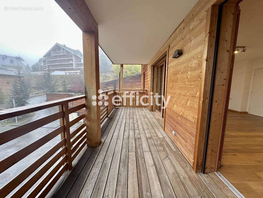 Appartement à SAINT-ETIENNE-DE-TINEE