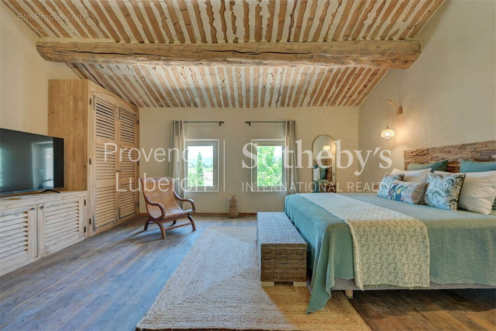 Maison à ROUSSILLON