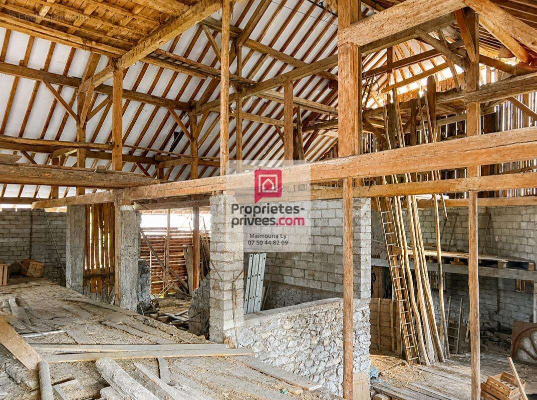 Grange  authentique à fort potentiel 600 m2  Marlens - photo 12