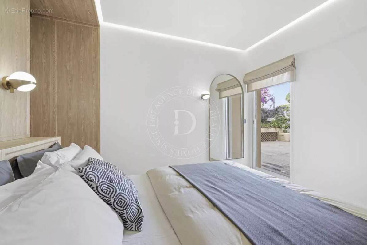 Appartement à VILLEFRANCHE-SUR-MER
