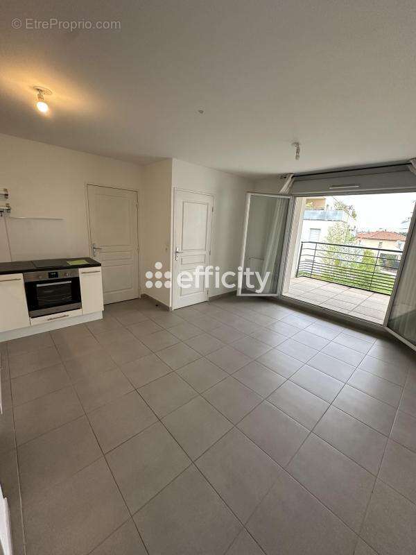 Appartement à MARCY-L&#039;ETOILE