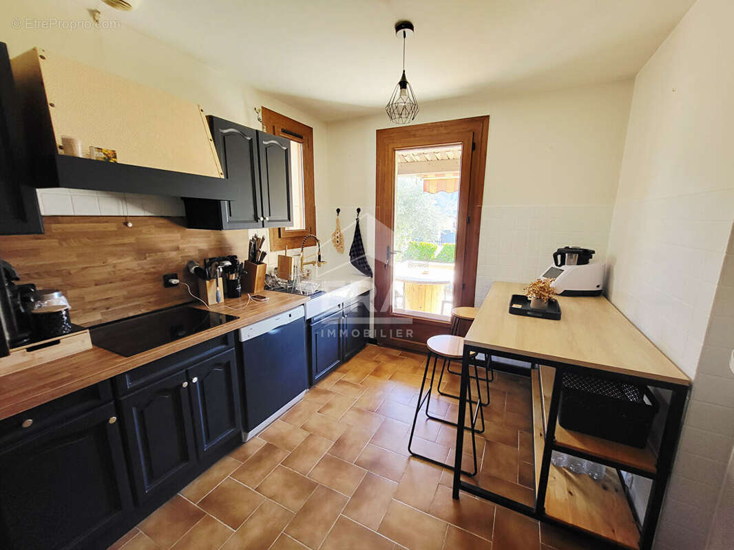 Maison à CHATEAU-ARNOUX-SAINT-AUBAN