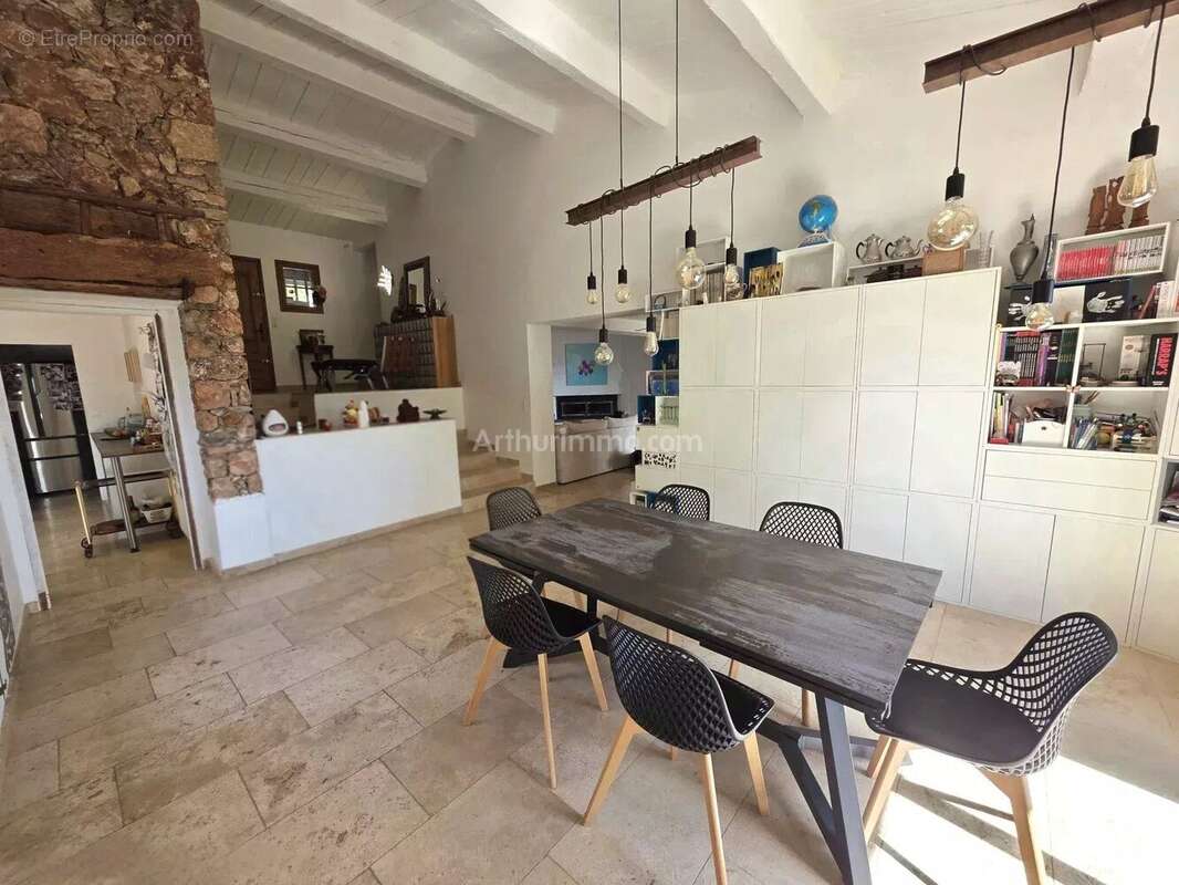 Maison à DRAGUIGNAN