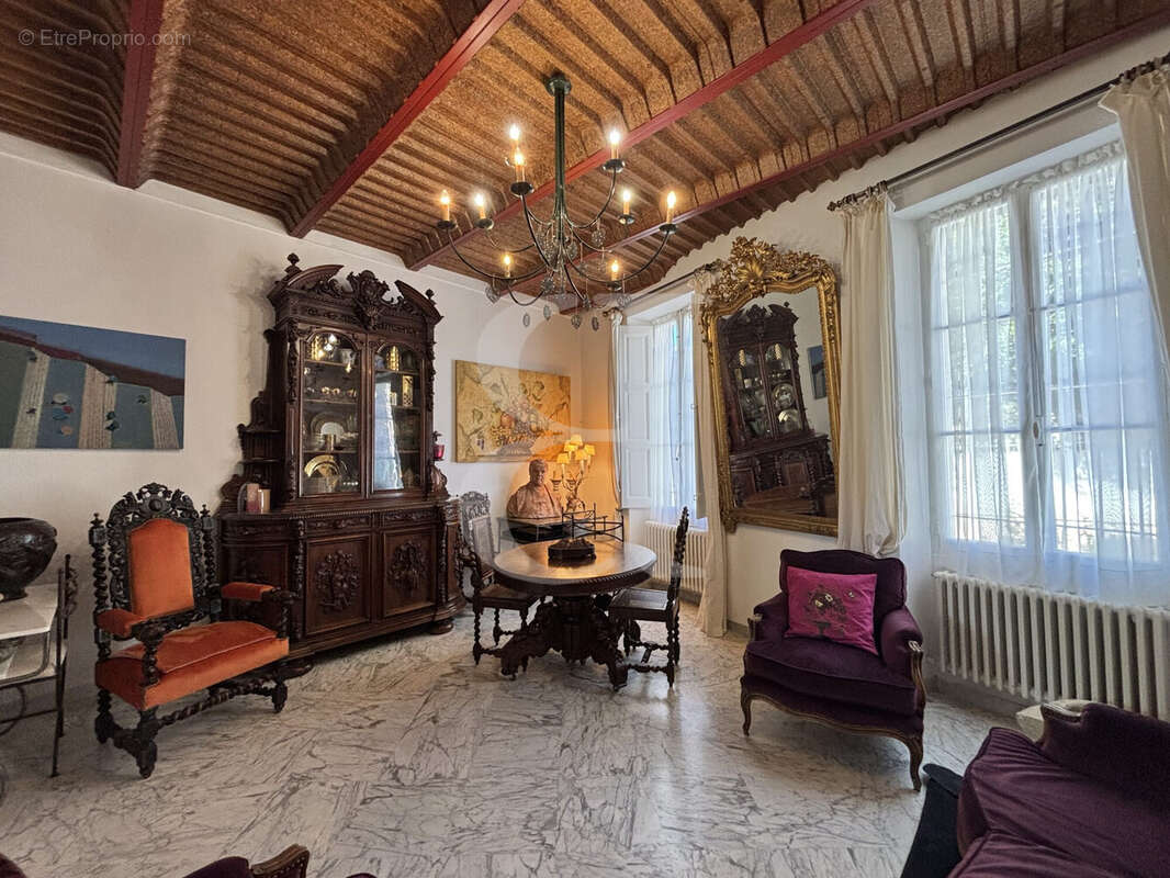 Maison à VAISON-LA-ROMAINE